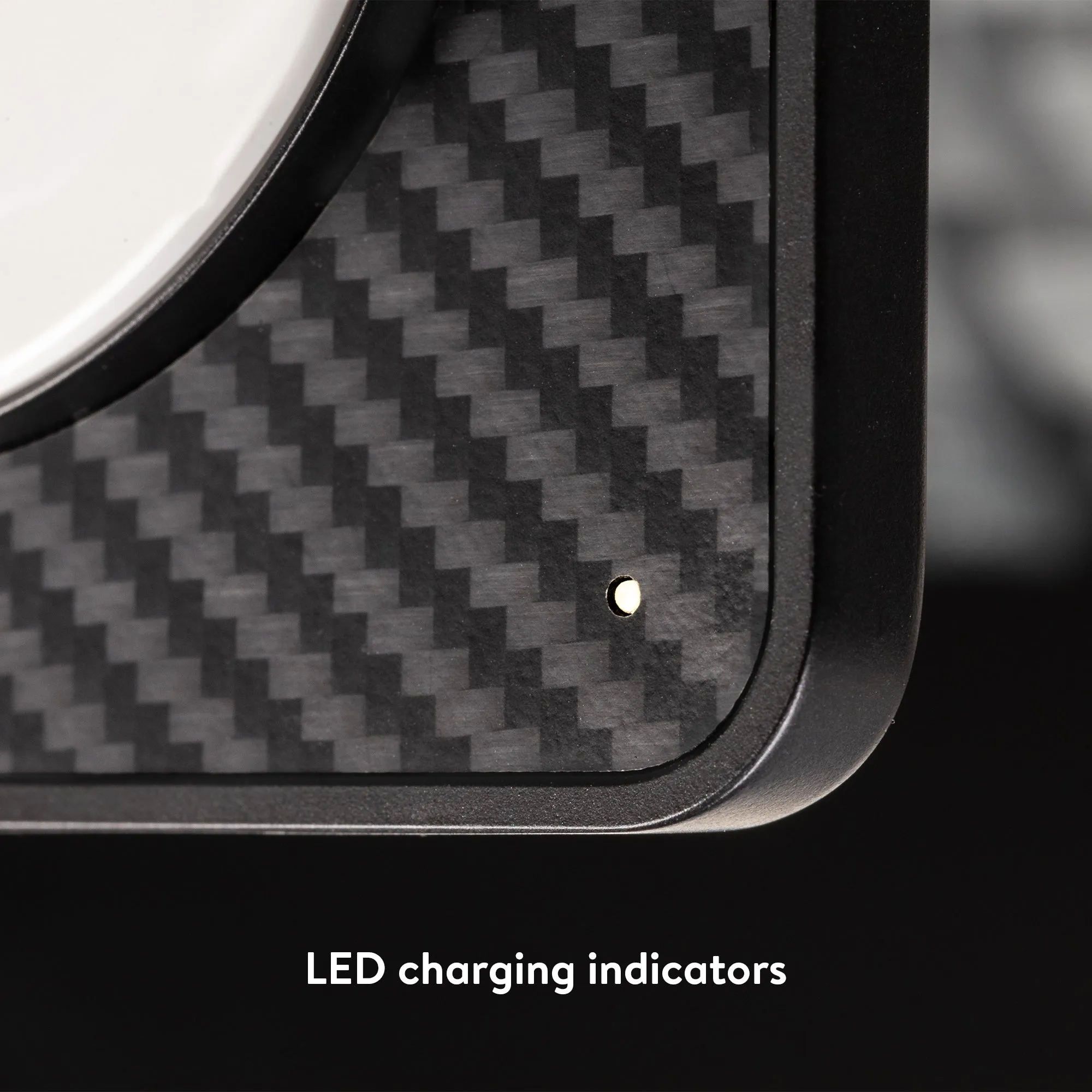 Aramid Fibre Charging Pad with MagSafe®
