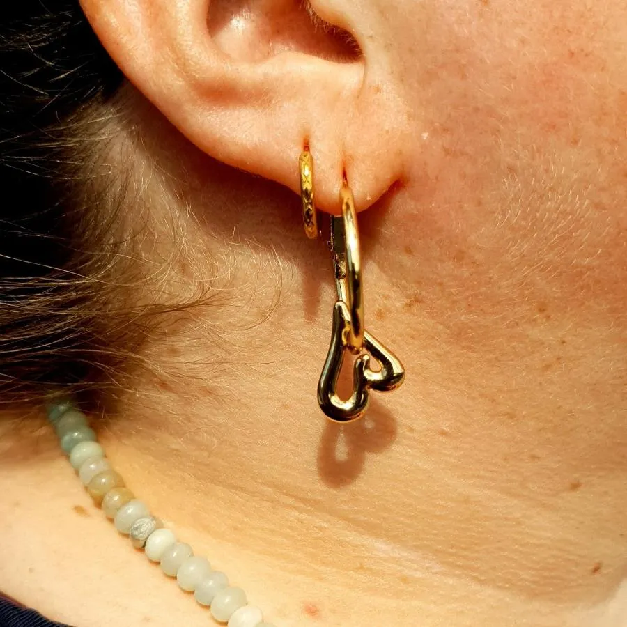 Open heart hoops